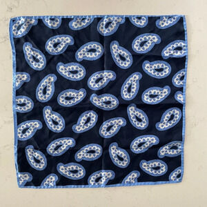 Seaward & Stearn London 100% Silk Square Scarf Paisley Print Blue & White Sz OS